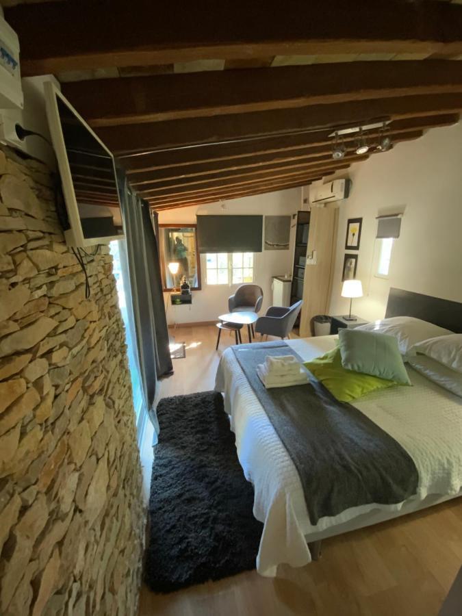 Inn 4 Bears Nîmes Eksteriør billede